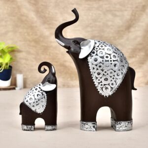 Big Elephant Family Antique Design.